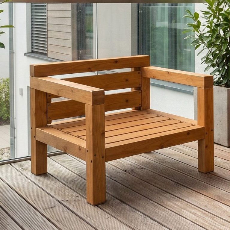 DIY Lounge Sessel SEMPIONE auf dem Balkon eines modernen Hauses DIY Outdoor Lounge Sessel SEMPIONE auf einer Terrasse eines Hauses am Meer