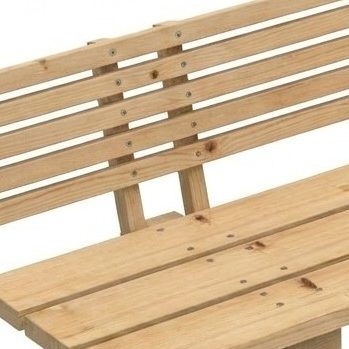 Die Lehne der DIY Outdoor Lounge OSAKA ist einfach anzubringen.